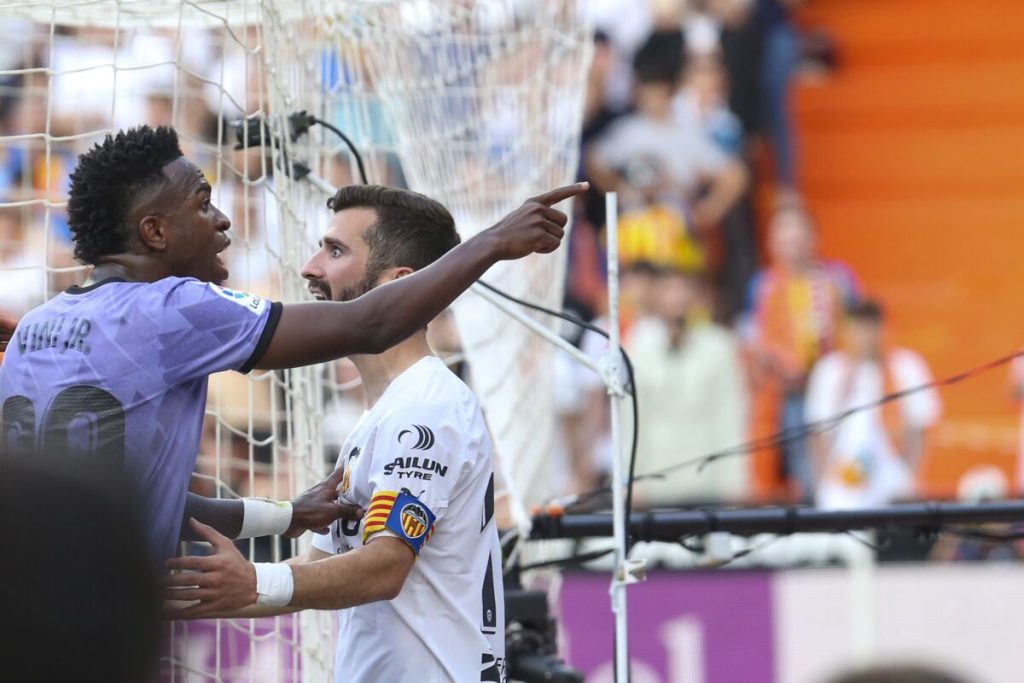 El Equipo Quiere Un Delantero Top