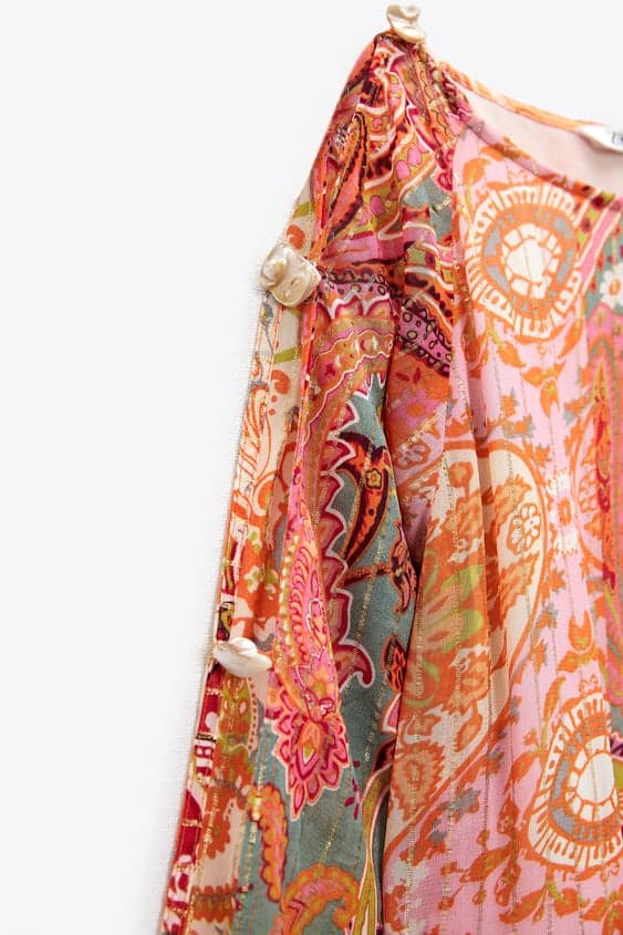 Vestido Corto Estampado De Zara