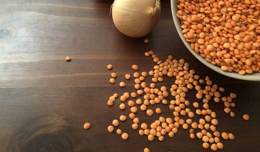 La receta de lentejas con patatas y arroz mejor que con chorizo