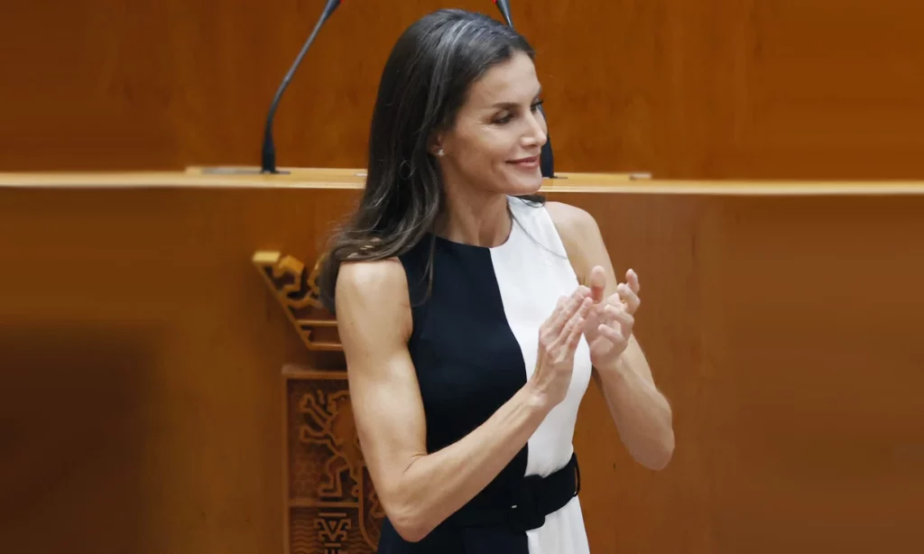 El Truco De La Reina Letizia Para Unos Brazos Fuertes Y Definidos