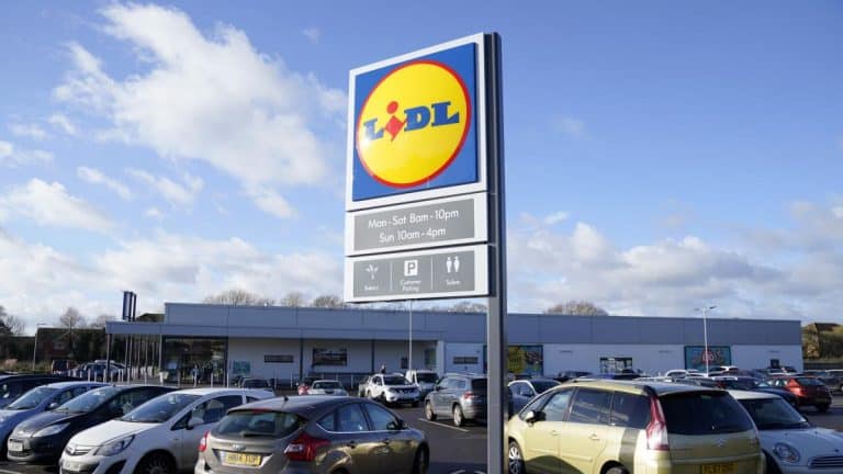 El invento de Lidl para no volver a quedarte sin batería en el móvil