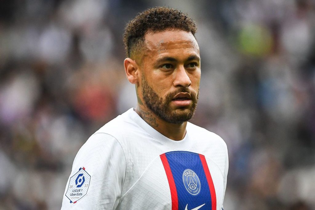 Neymar Se Tiene Que Ir