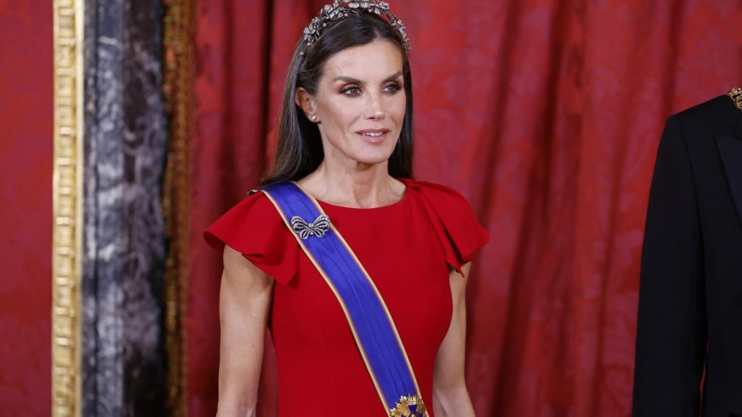 El truco de la reina Letizia para unos brazos fuertes y definidos