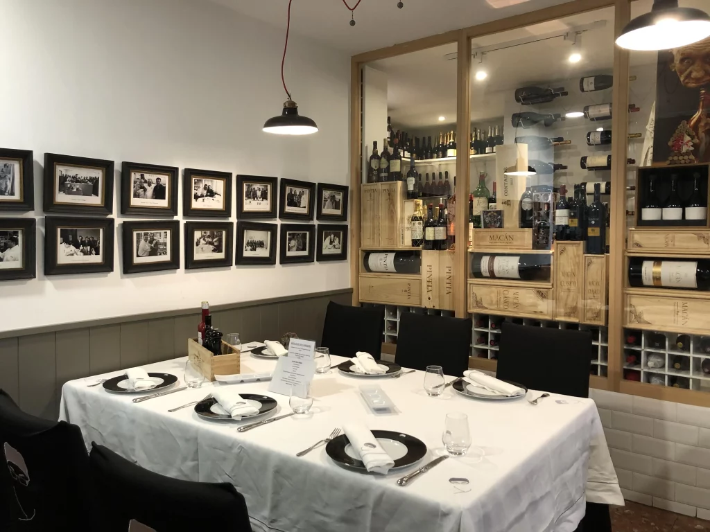 Así Es El Bar Especializado En Huevos Rotos Del Que Todo El Mundo Habla
