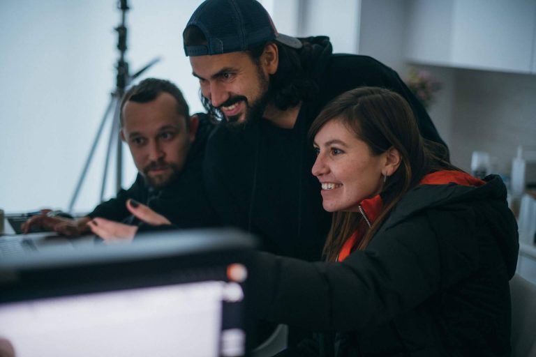 ¿Dónde encontrar una agencia de modelos que impulsa nuevos talentos hacia la televisión? Telecasting
