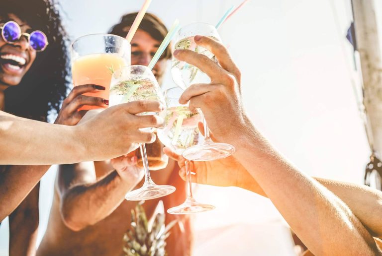 Las propuestas de fiestas en barco de Despedidas Salou
