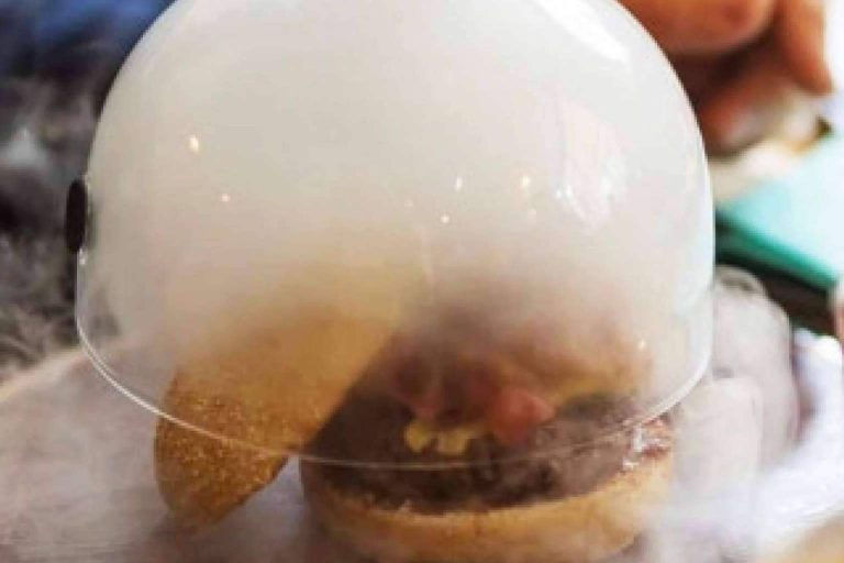 Hamburguesas de primera calidad, el secreto del éxito en Bowie’s Meal House