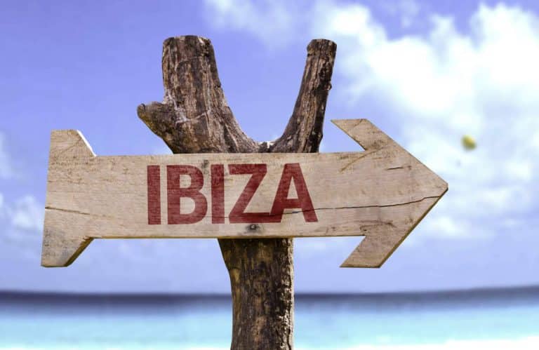 Formas de moverse por Ibiza durante la estancia en la isla, con Alpha VIP Transfer