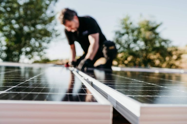 El servicio integral de Solomnia para lograr el autoconsumo energético