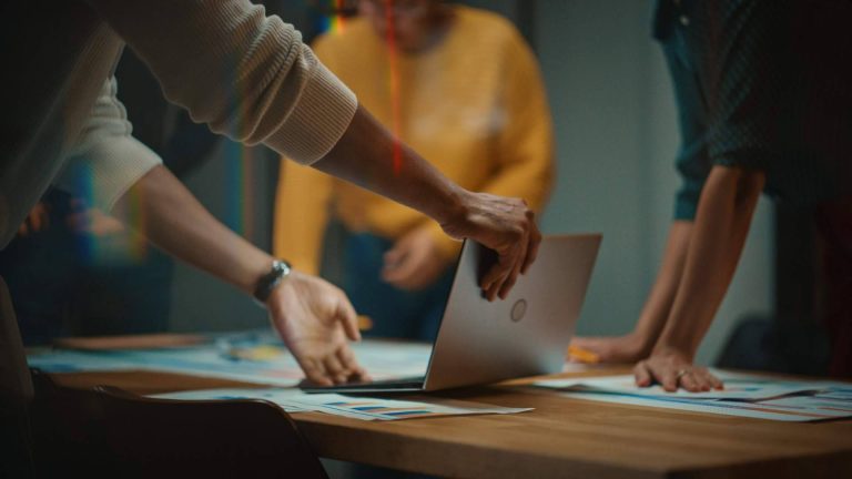 La agencia de marketing online Indexeo ayuda a posicionar pequeñas tiendas y pymes en internet