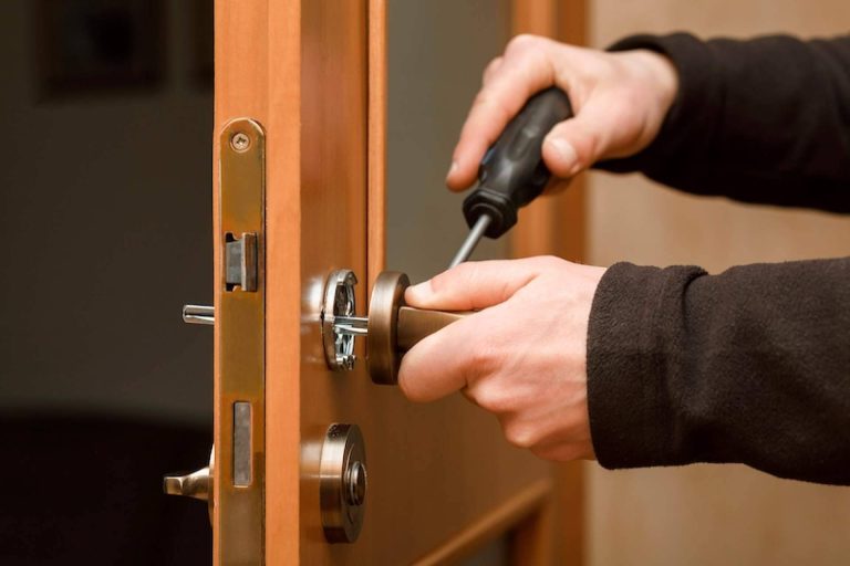 10 consejos de seguridad para que no entren a robar en casa en 2023, por Cerrajeros Madrid