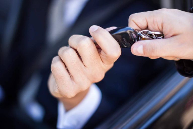 Radikal World ofrece servicios de compraventa de coches en Murcia
