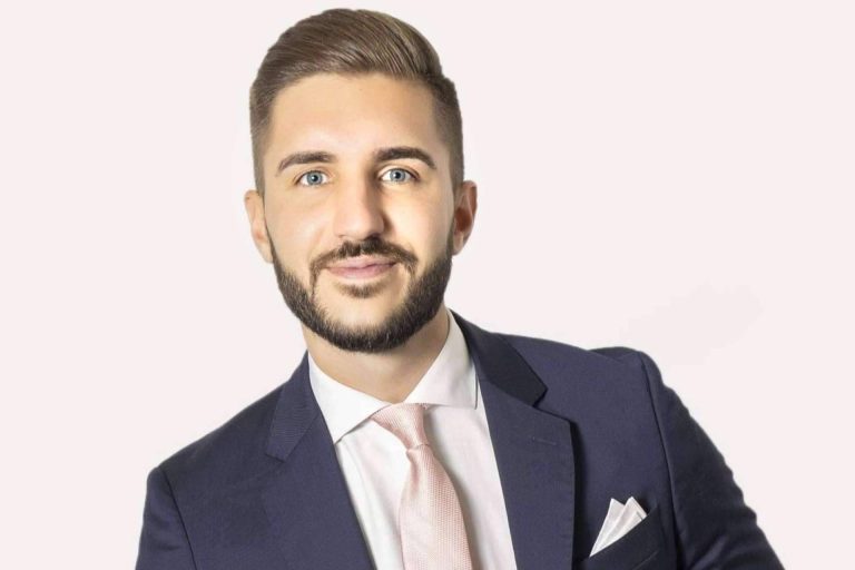 David Valtueña; ‘Nada sale más caro que un agente inmobiliario poco profesional’
