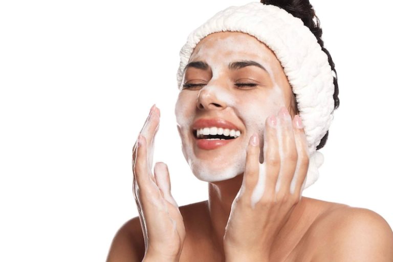 Lusal.es ofrece productos de limpieza online con todos los productos para el cuidado personal y el del hogar
