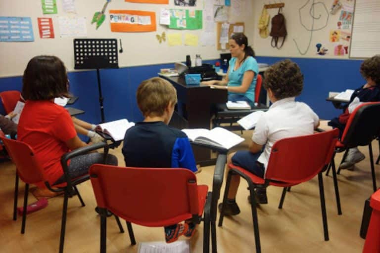 Clases de música para todas las edades en N’clave, la escuela ubicada en Vallecas