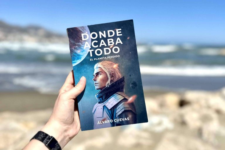 El autor Álvaro Cuevas alcanza el éxito con su última obra ‘Donde acaba todo, el planeta perdido’