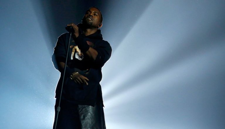 10 años de Yeezus: La última cumbre de Kanye West antes de perder la cordura