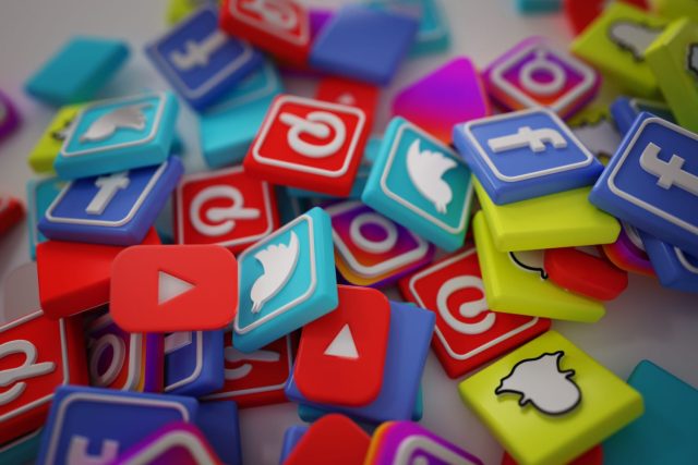 El Peligro De Las Redes Sociales: Cómo Evitar Que Te Afecten A La Cabeza