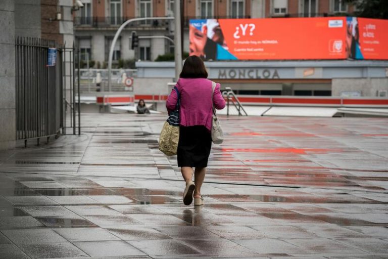 Lluvias y tormentas pondrán en riesgo a una quincena de provincias de mitad norte y subirá la temperatura