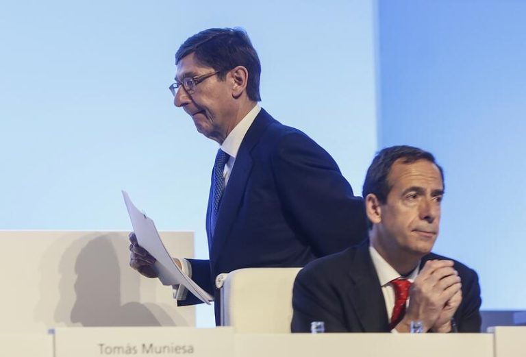 Goirigolzarri (CaixaBank) no cree que sea un error el rescate a Bankia si no se recuperan las ayudas