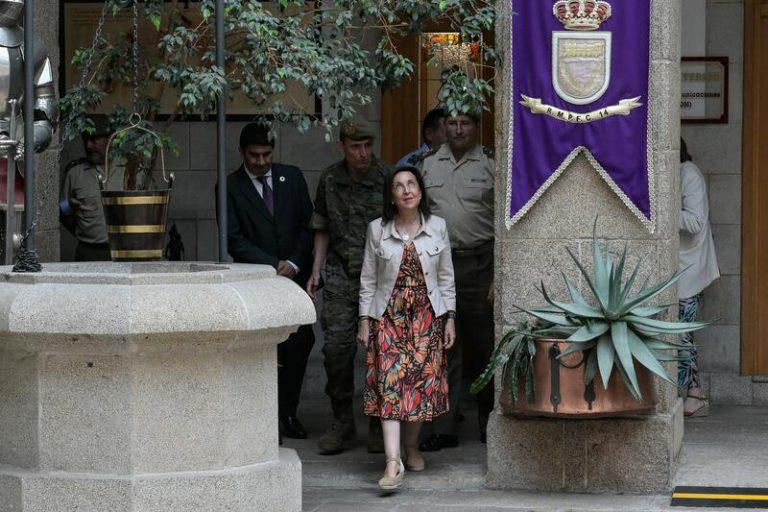 Robles reconoce sobre los alquileres que «la realidad es que hay personas que no llegan a fin de mes»