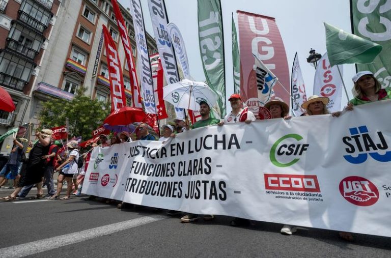 Funcionarios solicitan un proceso de mediación para solucionar el conflicto con Justicia tras más de dos meses de huelga
