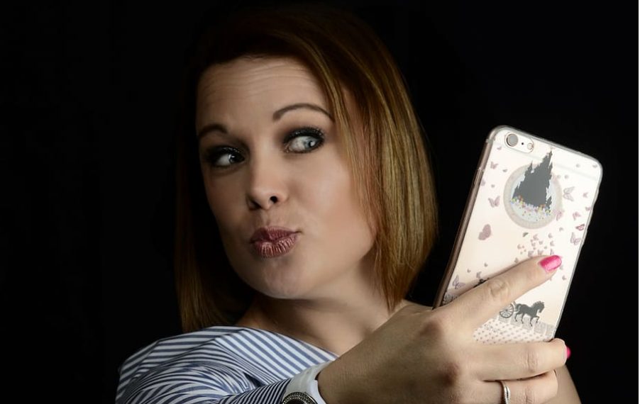 7 consejos infalibles para salir bien en los selfies