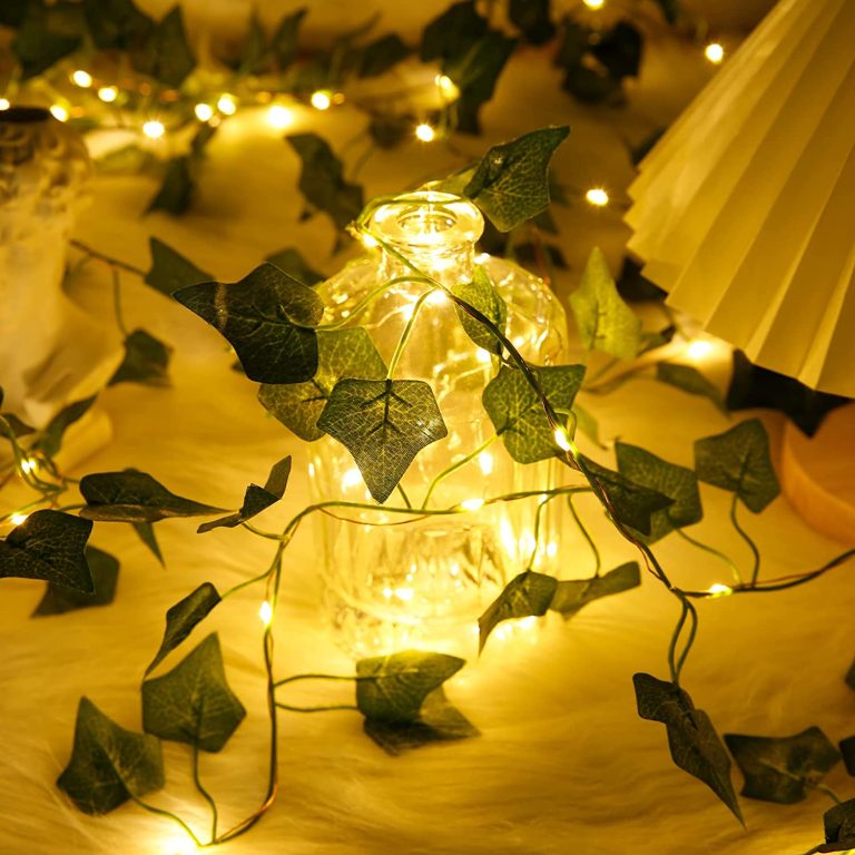 Amazon: Decora tu habitación o tu terraza con esta hiedra artificial con luces LED solares y 88 modos de iluminación