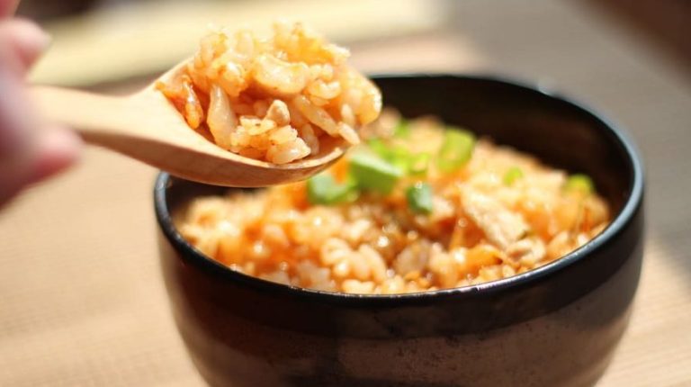 Cómo hacer un arroz al curry de rechupete y en cinco minutos