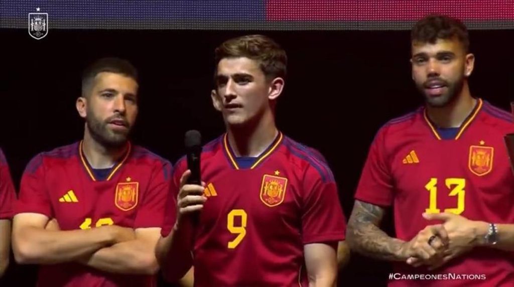 El Barça Reacciona Ante Los Insultos Contra Gavi