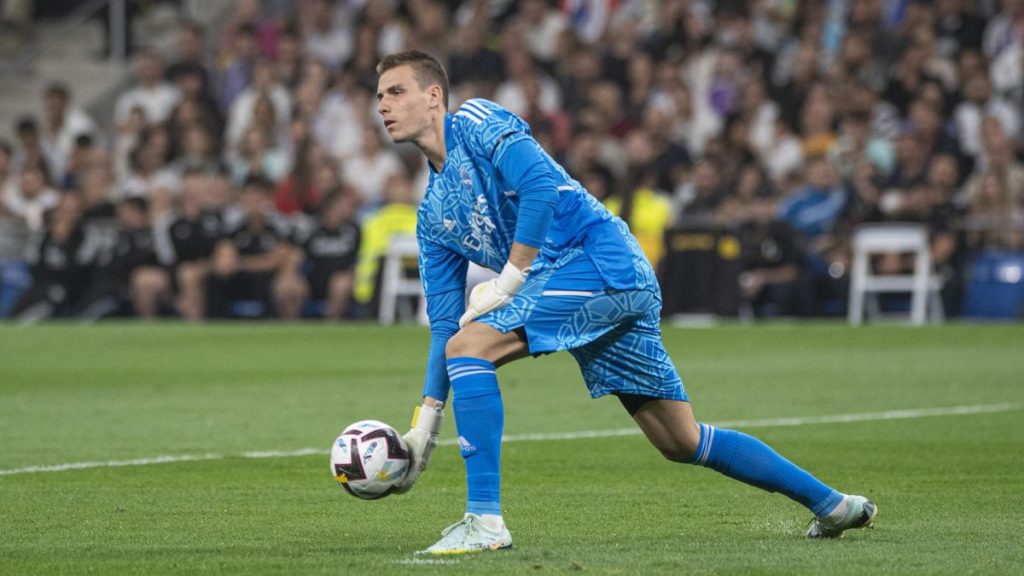 Lunin Elige Su Nuevo Equipo Si Abandona El Real Madrid 1 Andriy Lunin Ve Con Buenos Ojos Su Regreso Al Real Oviedo. Fuente: Agencias