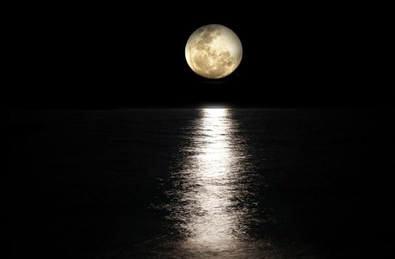 ¿Afectan los estados de la luna a las personas?