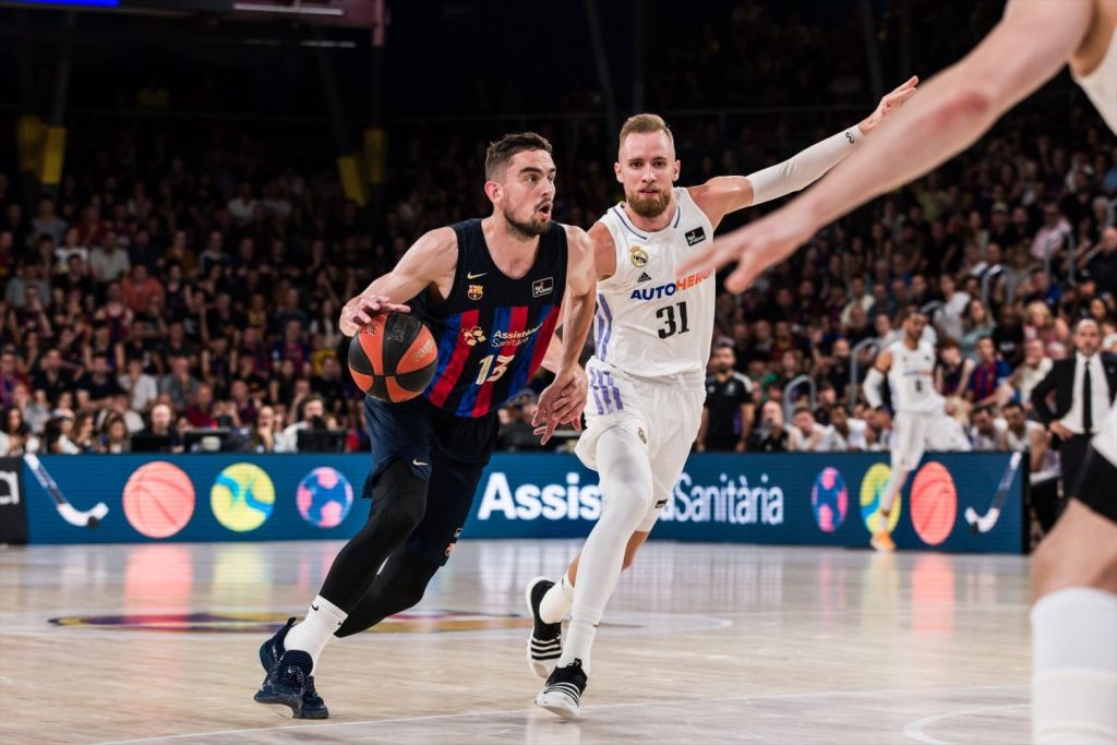 Europapress 5276840 Tomas Satoransky Of Fc Barcelona In Action During The Acb Liga Endesa