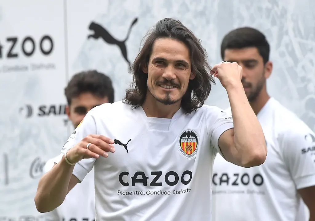 Hay Que Pasar De Cavani, Por Ejemplo