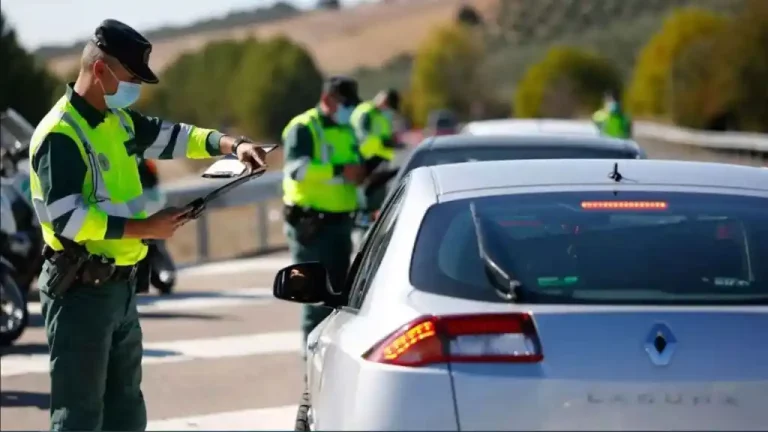 No podrás creer la insólita multa que te puede poner la DGT este verano
