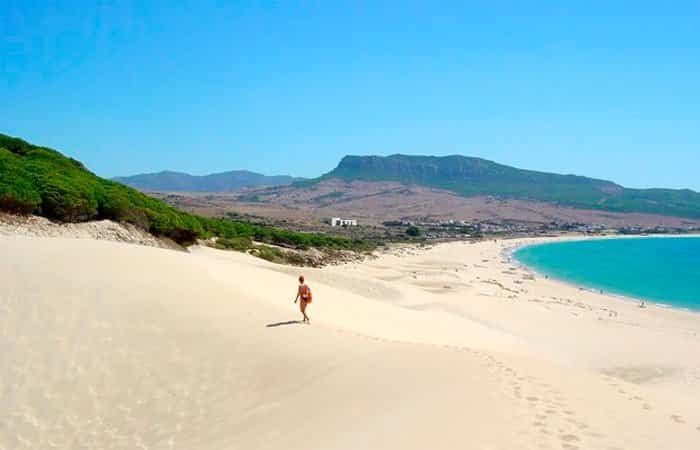 Playa De Bolonia En Cádiz