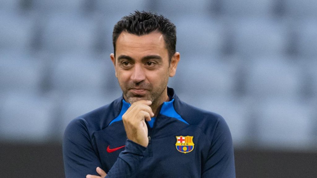 Xavi Busca Su Contrato Millonario