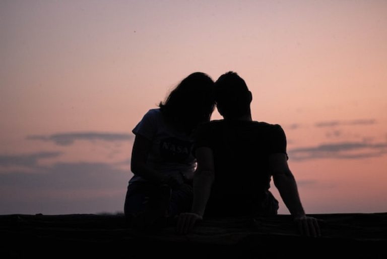 En Azahar Amarres de Amor te decimos los motivos para confiar en estos efectivos rituales