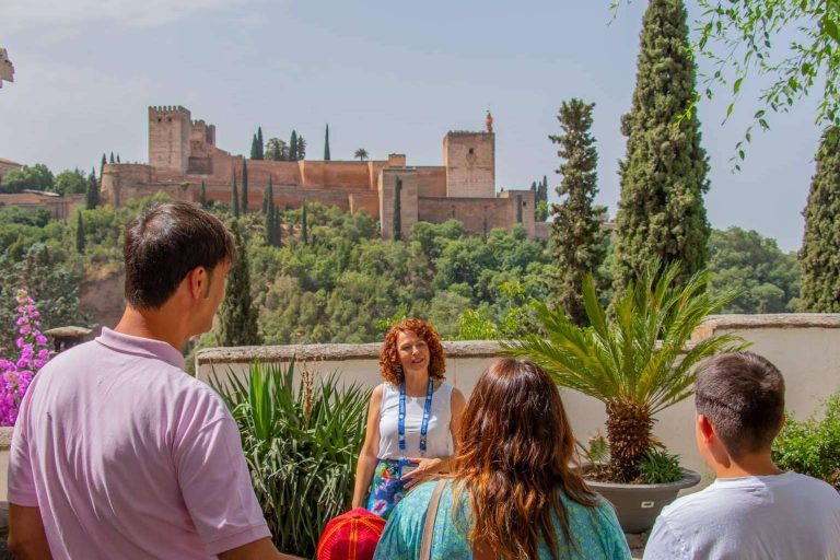 ‘Regala la Alhambra’, una opción para compartir cultura e historia de uno de los mejores destinos turísticos de España
