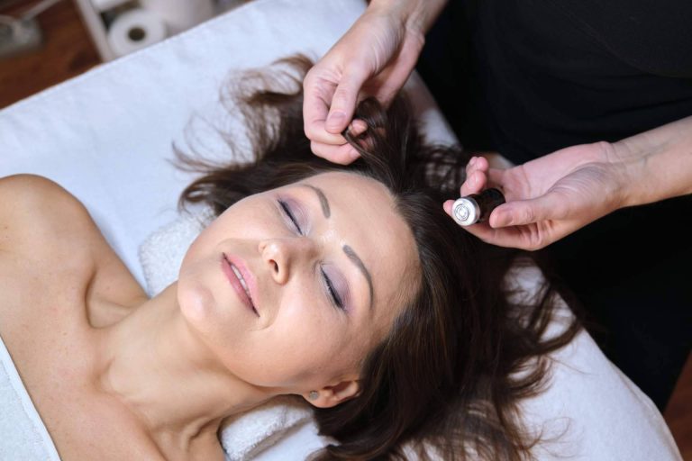 El tratamiento de mesoterapia capilar de Capilar Innovation Clinic, junto a su experto doctor Jesús Mora, para poner fin a la caída del cabello