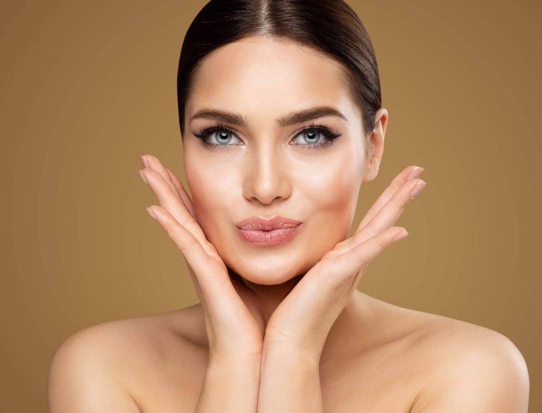 La nueva obsesión estética de los famosos es la marcación mandibular