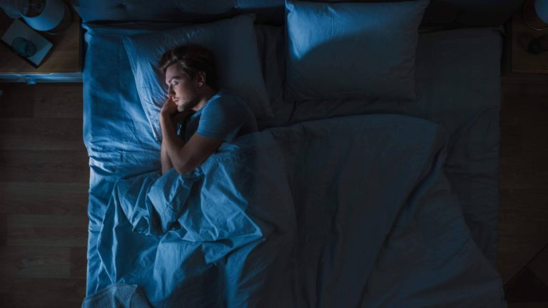 Dormir plácidamente con los productos naturales para combatir el insomnio de HerbaClock