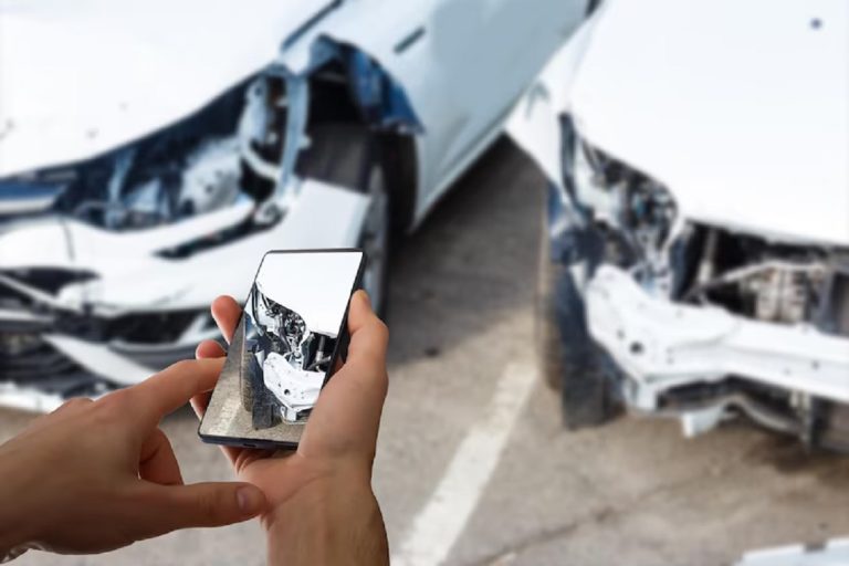 Enfrentando la Tormenta: Justicia y Máxima Indemnización tras un Accidente de Tráfico