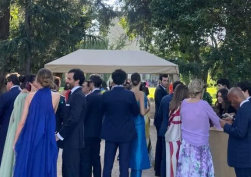 La tensión que se vivió en Fiesta por la boda de Tamara Falcó 121 La tensión que se vivió en Fiesta por la boda de Tamara Falcó