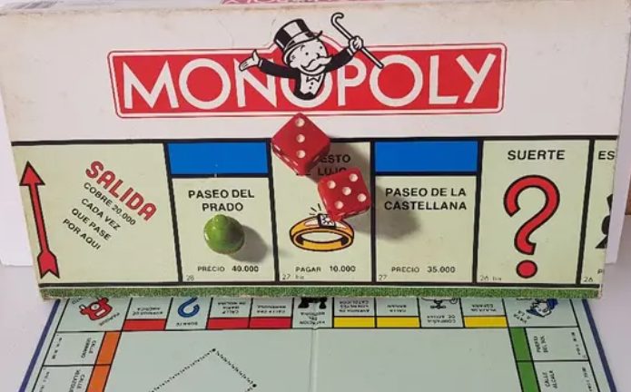 Monopoly Y Scrabble Se Fusionan En Un Nuevo Juego De Mesa 133 Un Tablero De Monopoly… Pero Con Truco