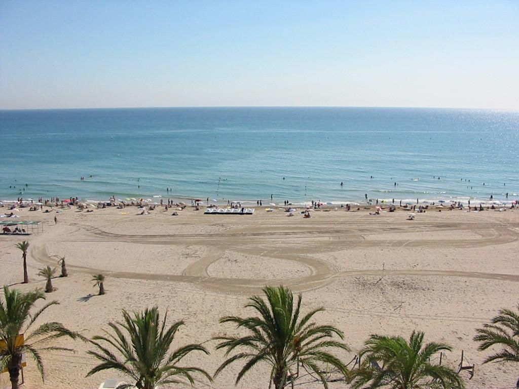 Playa De San Juan En Alicante
