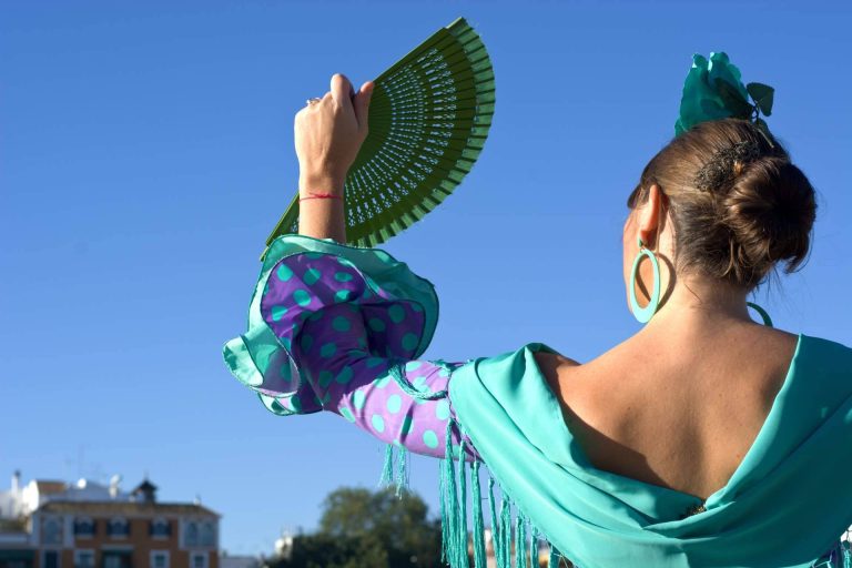 Viva La Feria destaca las tendencias en vestidos de flamenca para la feria de Málaga
