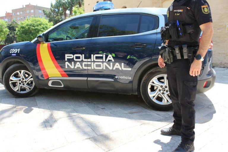 Detenidas tres personas por estafar casi 200.000 euros mediante técnicas de ‘skimming’ y ‘phishing’