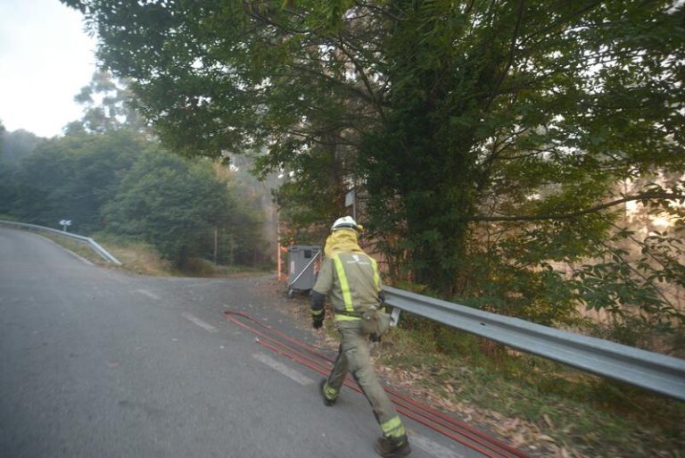 Galicia, en «máxima cautela» y con el dispositivo contra incendios «totalmente desplegado»