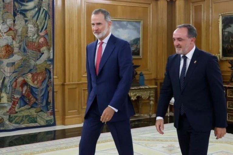 UPN traslada al Rey su apoyo a Feijóo y admite que prefiere otras elecciones a un Gobierno con Bildu y un «prófugo»